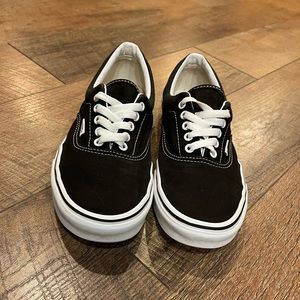 Black Vans size 10.5 hood used condition